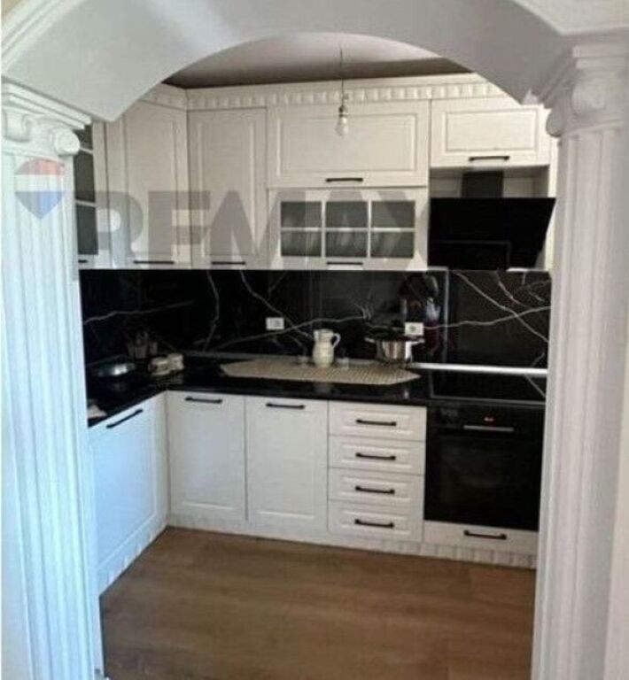 Appartamento in affitto a Rruga Muhamet Gjollesha, Tirana, 60 m². Foto 3 di 3