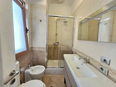 Apartament 2+1 në shitje në Rruga Him Kolli, Tiranë, 120 m². Foto 7 nga 10