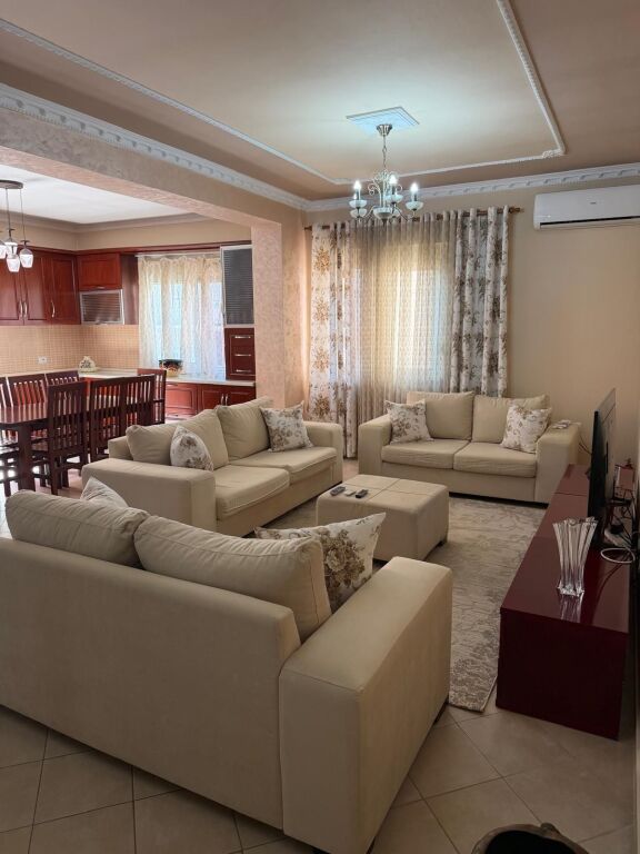 Penthouse 3+1 for rent in Astir, Tirana, 220 m². Photo 1 of 3