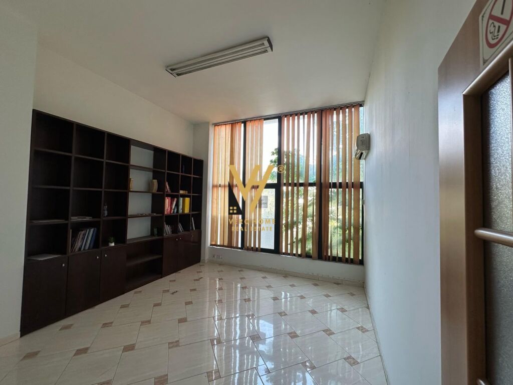 Ambient biznesi me qera në Brryli, Tiranë, 230 m²