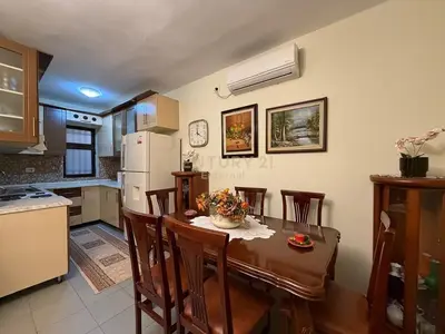 Appartamento 2+1 in affitto a Ministria e Jashtme, Tirana, 77 m². Foto 8 di 8