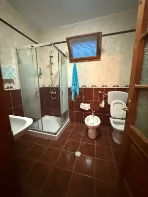 House for sale in Kanine, Vlorë, 500 m². Photo 10 of 12