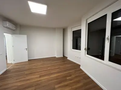 Zyrë me qera në Toptani, Tiranë, 134 m². Foto 7 nga 7