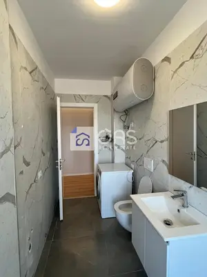 Apartament 2+1 me qera në 5 Maj, Tiranë, 93 m². Foto 9 nga 12