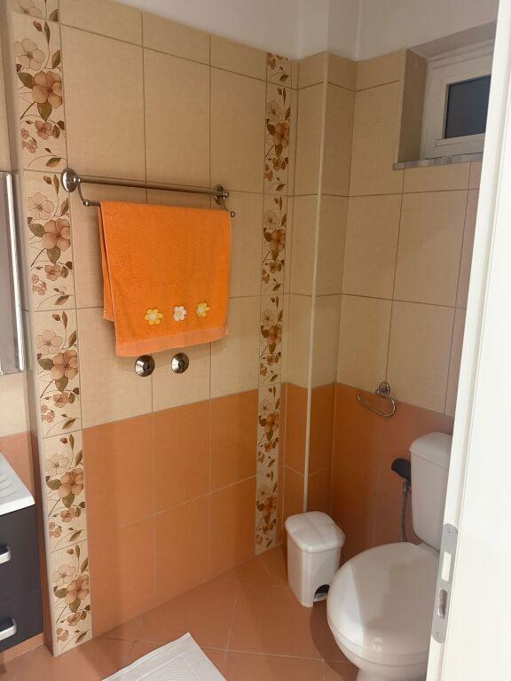 Appartamento 3+1 in affitto a Rruga Vilat Gjermane, Tirana, 110 m²