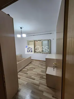 Apartament 1+1 me qera në Rruga e Elbasanit, Tiranë, 70 m². Foto 3 nga 5