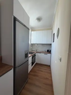 Apartament 2+1 me qera në Pazari i Ri, Tiranë, 100 m². Foto 3 nga 9