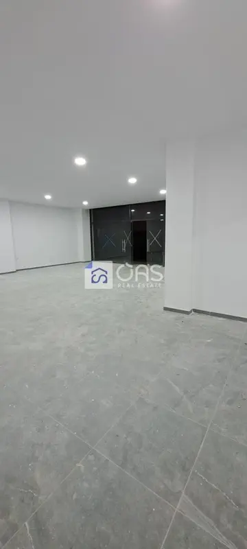 Ambient biznesi me qera në Kamez, Kompleksi Mehillaj, Kamëz, 103 m²