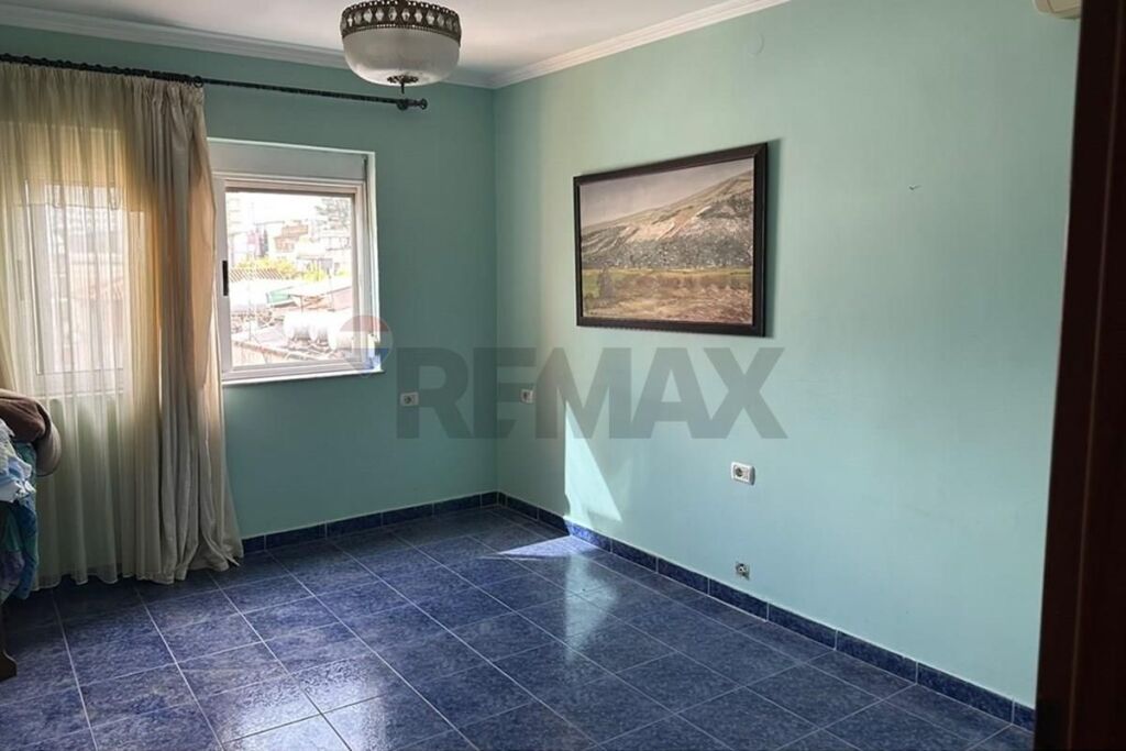 Apartment for sale in Sheshi Skënderbej, Tirana, 118 m². Photo 3 of 3
