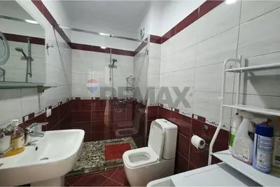 Apartament 2+1 me qera në Rruga Qemal Stafa, Tiranë, 90 m². Foto 8 nga 8