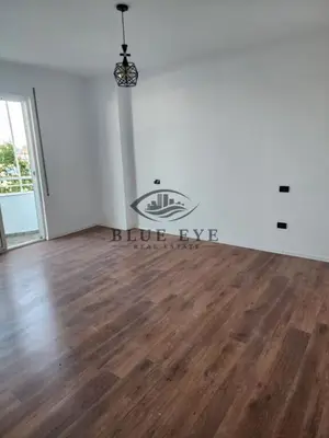 Apartment 3+1 for sale in Durrës, 150 m². Photo 3 of 8