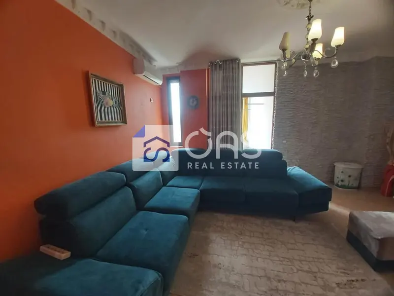 Apartament 2+1 me qera në Tregu Elektrik, Tiranë, 96 m²