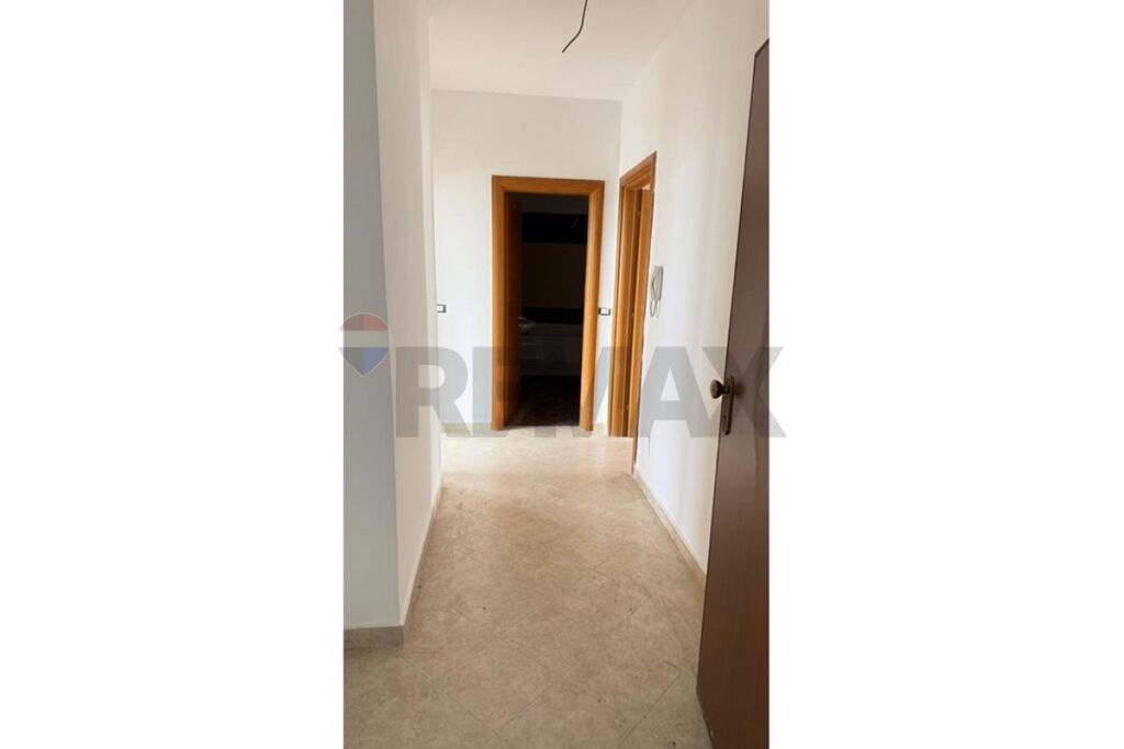 Apartment for sale in Kinostudio, Tirana, 127 m². Photo 2 of 3