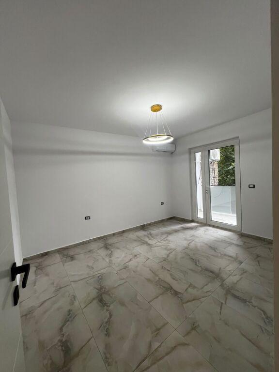 Apartament 1+1 me qera në Rruga Isuf Elezi, Tiranë, 60 m²