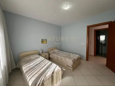 Apartament 2+1 në shitje në Rruga e Barrikadave, Tiranë, 109 m². Foto 10 nga 12