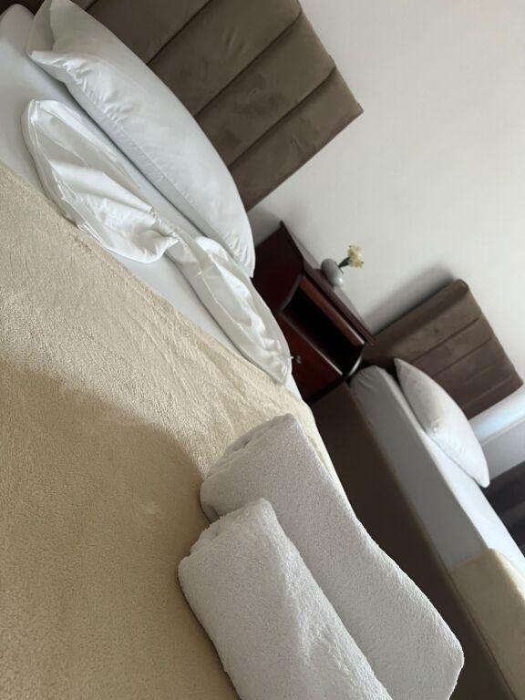 Apartament 2+1 me qera në Astir, Tiranë, 92 m². Foto 3 nga 8