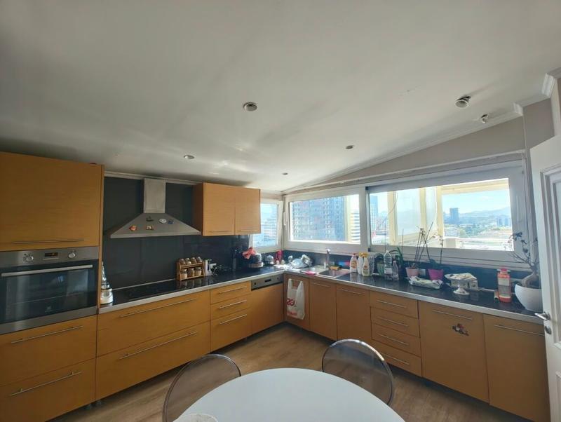 Apartment 3+1 for sale in Bulevardi Zogu I, Tirana, 209 m²