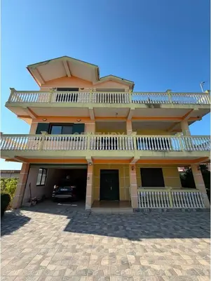 Villa in vendita a Xhafzotaj, Durazzo, 600 m². Foto 1 di 5