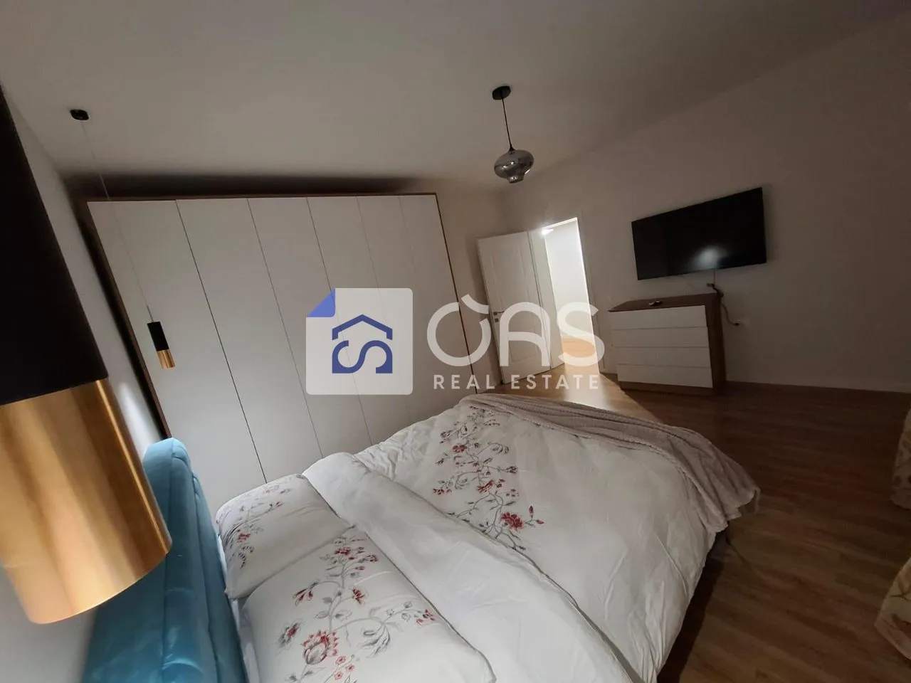 Apartament 1+1 me qera në Rruga e Elbasanit, Tiranë, 65 m². Foto 1 nga 11