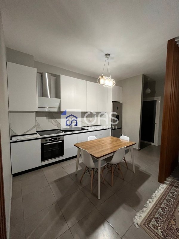 Apartament 1+1 me qera në Casa Italia, Tiranë, 70 m²
