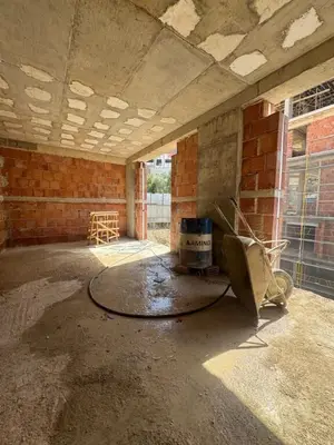 Apartament 1+1 në shitje në Kodra e Diellit, Tiranë, 65 m². Foto 5 nga 6