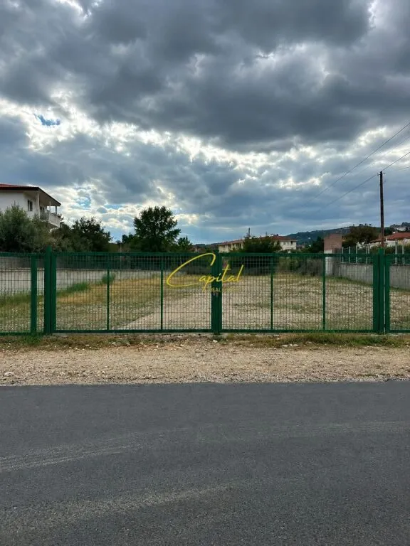 Terreno in affitto a Yrshek, Tirana, 4.000 m². Foto 1 di 1