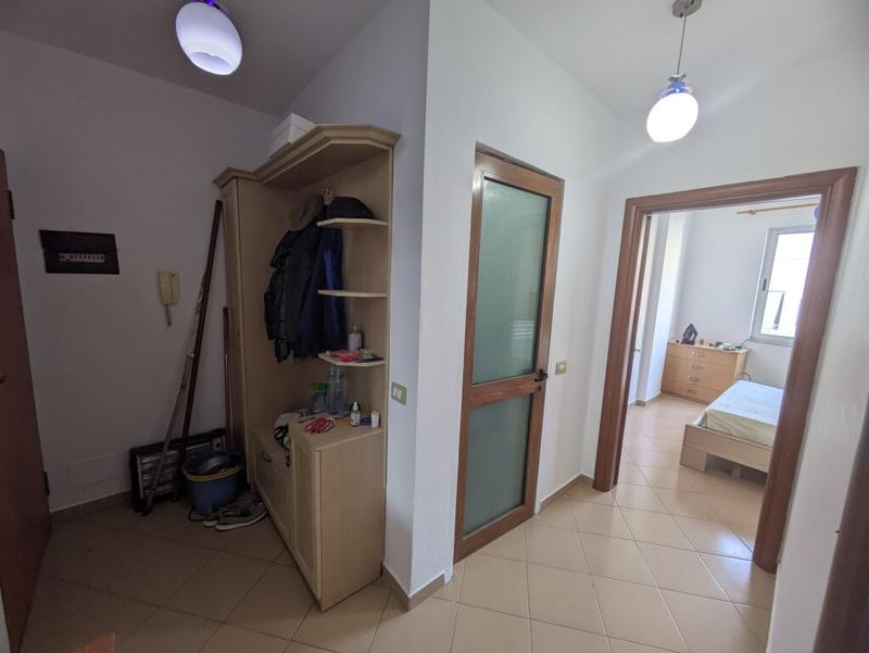 Apartament 1+1 me qera në Tring Pallatet Çabej Shop, Vlorë, 60 m². Foto 4 nga 8