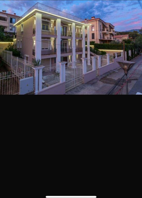 Vilë në shitje në Rruga Elbasanit, Tiranë, 560 m². Foto 12 nga 12