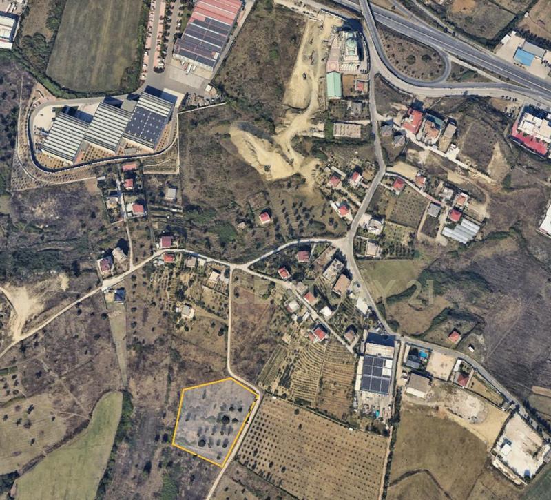 Tokë në shitje në Mbikalimi i Kasharit, Tiranë, 6 890 m²