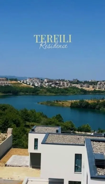 Villa in vendita a Farkë, Tirana, 244 m². Foto 1 di 2