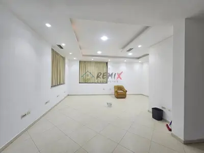 Commercial space for rent in Rruga Vellazerimi, Durrës, 250 m². Photo 4 of 9