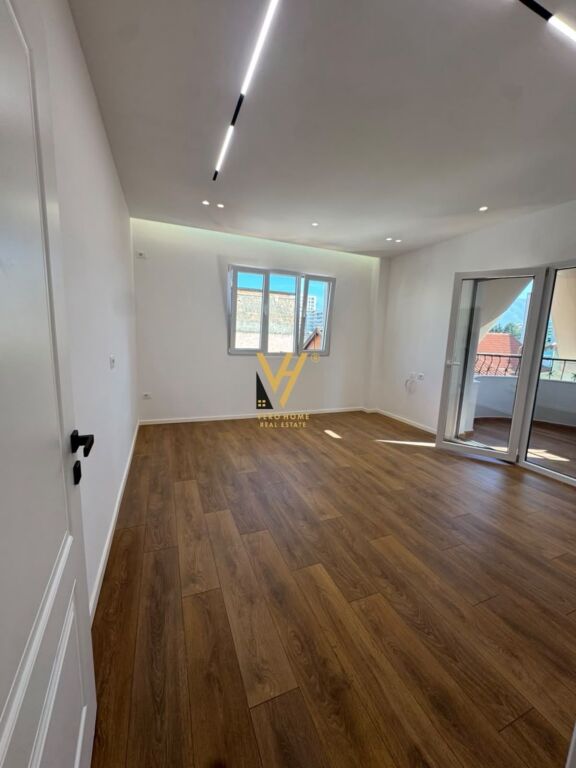 Appartamento 1+1 in vendita a Mozaiku i Tiranës, Tirana, 58 m². Foto 1 di 3