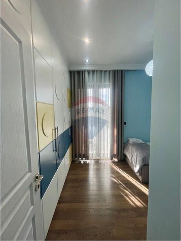 Apartment for rent in Rruga e Kavajës, Tirana, 95 m². Photo 3 of 3