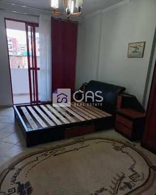 Apartament 1+1 me qera në Pallati me Shigjeta, Tiranë, 70 m². Foto 5 nga 6
