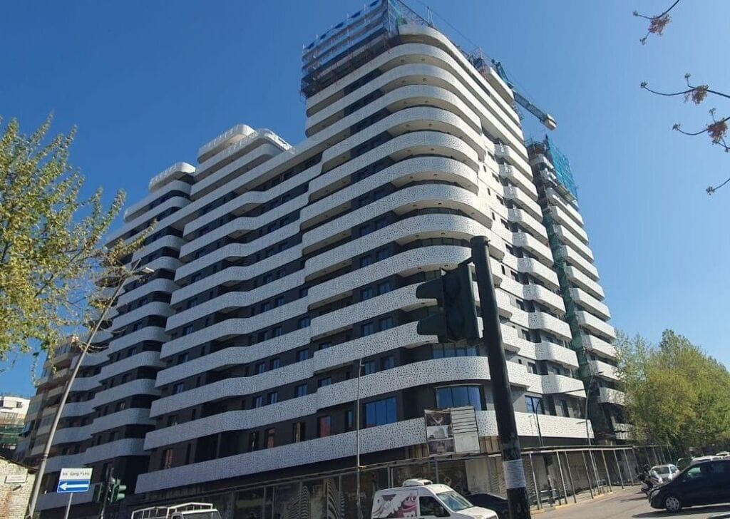 Apartment 3+1 for sale in Kompleksi Delijorgji, Tirana, 152 m². Photo 1 of 1