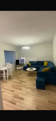 Apartament 1+1 me qera në Bulevardi Zogu I, Tiranë, 60 m². Foto 2 nga 9