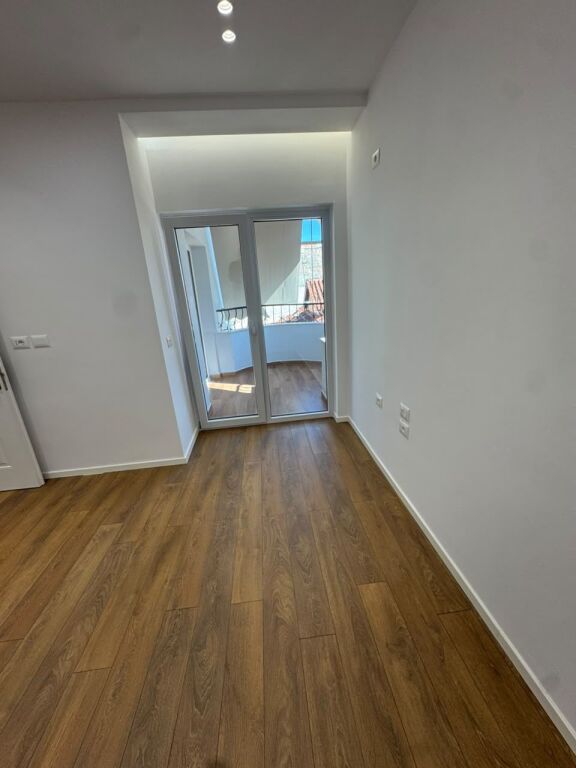 Apartament 1+1 në shitje në Mozaiku i Tiranës, Tiranë, 58 m². Foto 2 nga 3