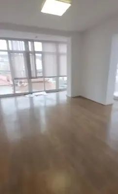 Apartament 3+1 në shitje në Komuna e Parisit, Tiranë, 139 m². Foto 2 nga 4