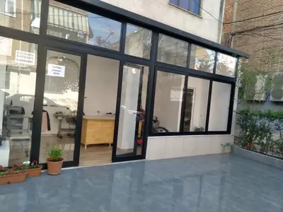 Shop for rent in Zogu i Zi, Tirana, 30 m². Photo 3 of 6