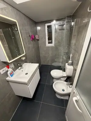 Apartment for rent in Kombinat, Tirana, 70 m². Photo 2 of 2