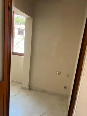 Apartament 1+1 me qera në Rruga e Dëshmorëve, Durrës, 40 m². Foto 6 nga 6