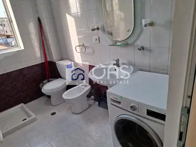 Apartament 1+1 me qera në Stacioni i Trenit, Tiranë, 60 m². Foto 8 nga 9