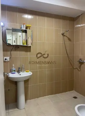 Apartament 3+1 në shitje në Rruga 5 Maji, Tiranë, 149 m². Foto 4 nga 7