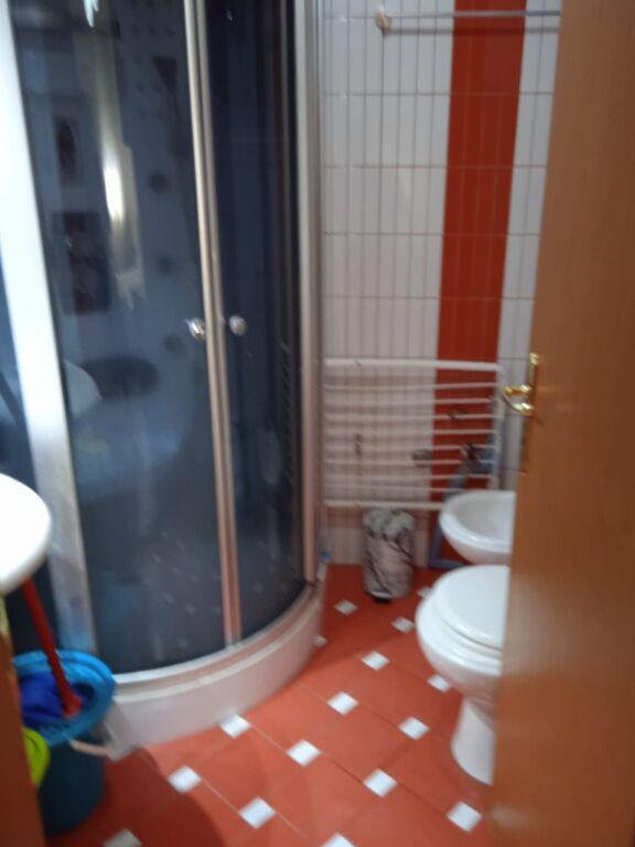 Garsoniere me qera në Rruga Mihal Duri, Tiranë, 35 m². Foto 5 nga 6