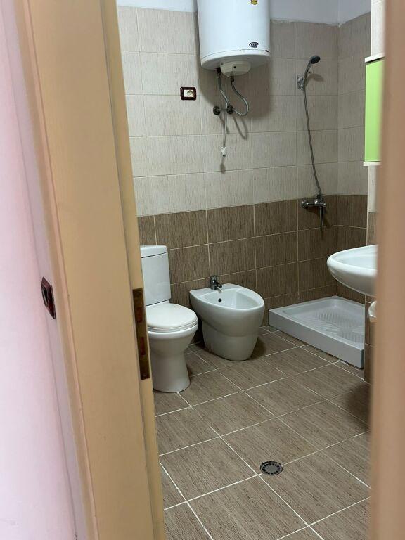 Apartament 2+1 me qera në Astir, Tiranë, 92 m². Foto 8 nga 8