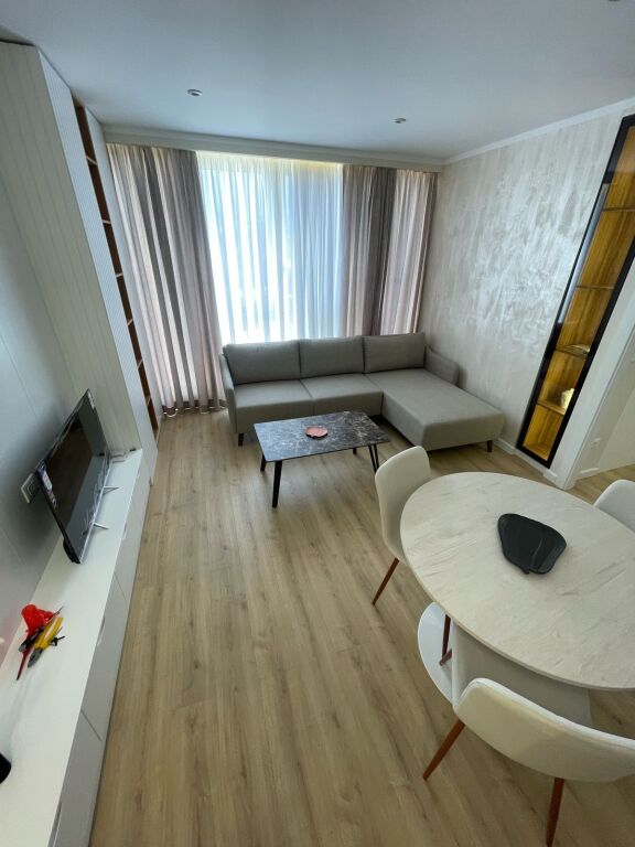 Appartamento 1+1 in affitto a Rruga Karl Gega, Tirana, 65 m²