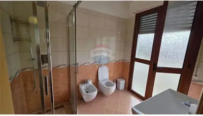 Villa for sale in Transballkanike, Vlorë, 595 m². Photo 5 of 9