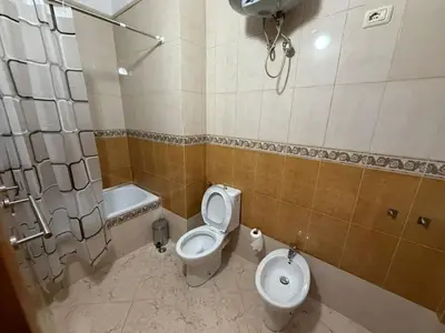 Apartament 2+1 me qera në Rruga e Kosovarëve, Tiranë, 92 m². Foto 9 nga 10