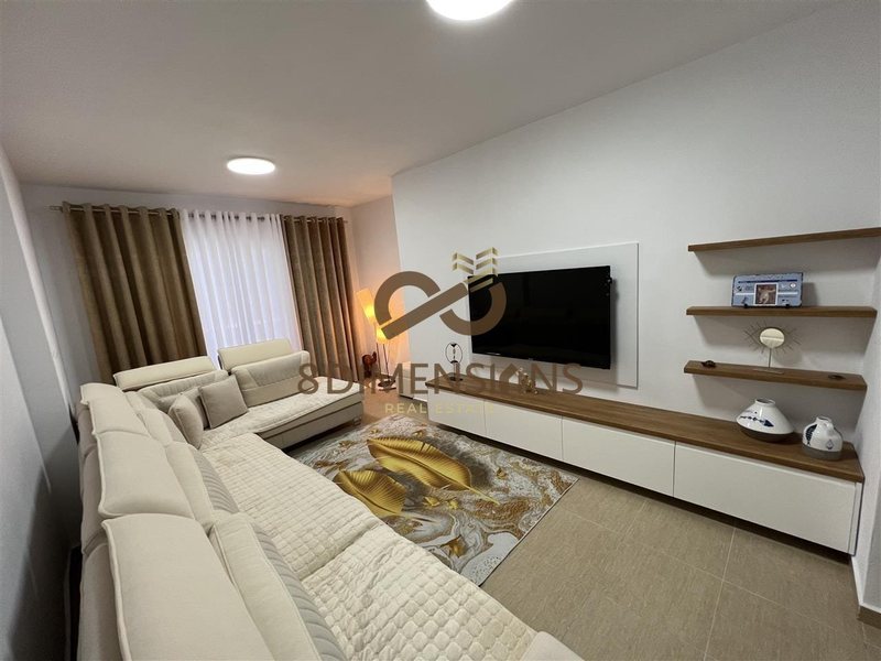 Apartment 2+1 for sale in Qendër, Sarandë, 140 m²