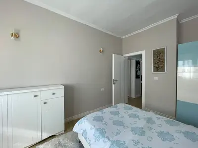 Apartament 2+1 me qera në Bulevardi Zogu I, Tiranë, 123 m². Foto 10 nga 11